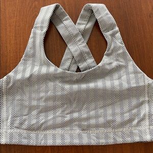 Lulu lemon sports bra size 10